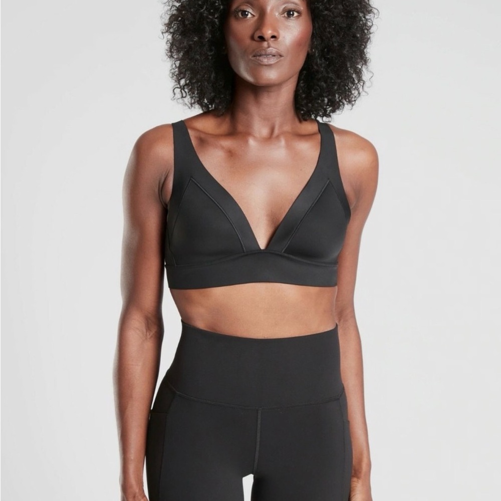 Athleta A-C Essential Bra XL